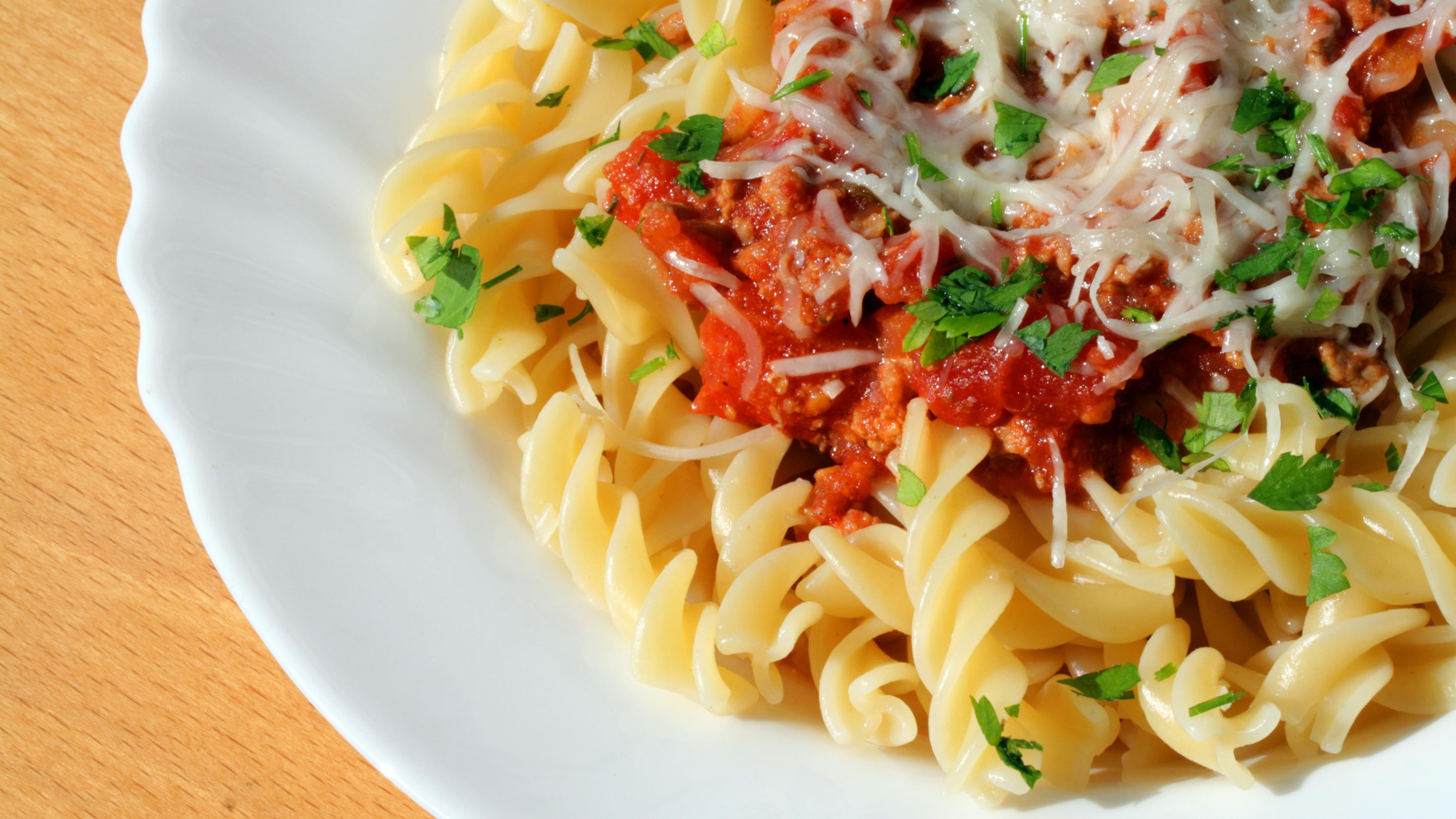 Fusilli with meat sauce Gluten Free Recipe Schär